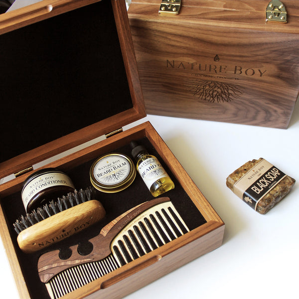 Deluxe top Beard Gift Set - Includes: Beard Comb, Leather Beard Wallet. Handmade in England.